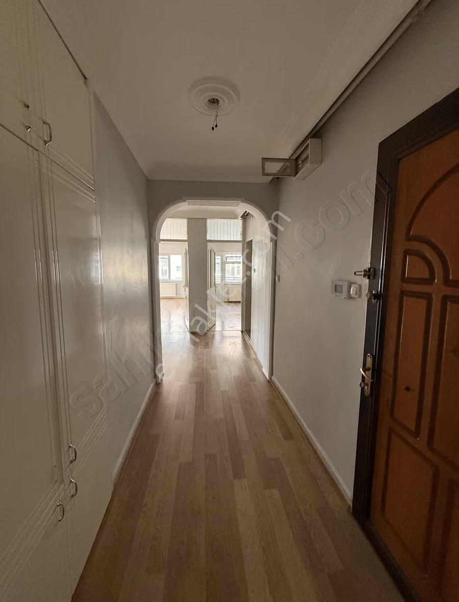 Ataevlerde Harika Konumda Kiralık Daire - Görsel 11