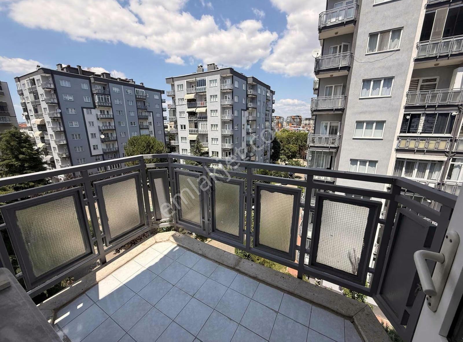 Ataevlerde Harika Konumda Kiralık Daire - Görsel 8