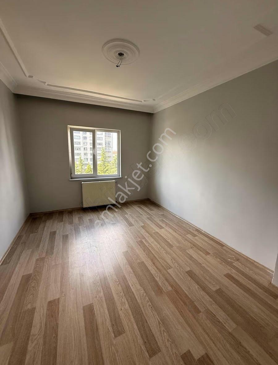 Ataevlerde Harika Konumda Kiralık Daire - Görsel 3