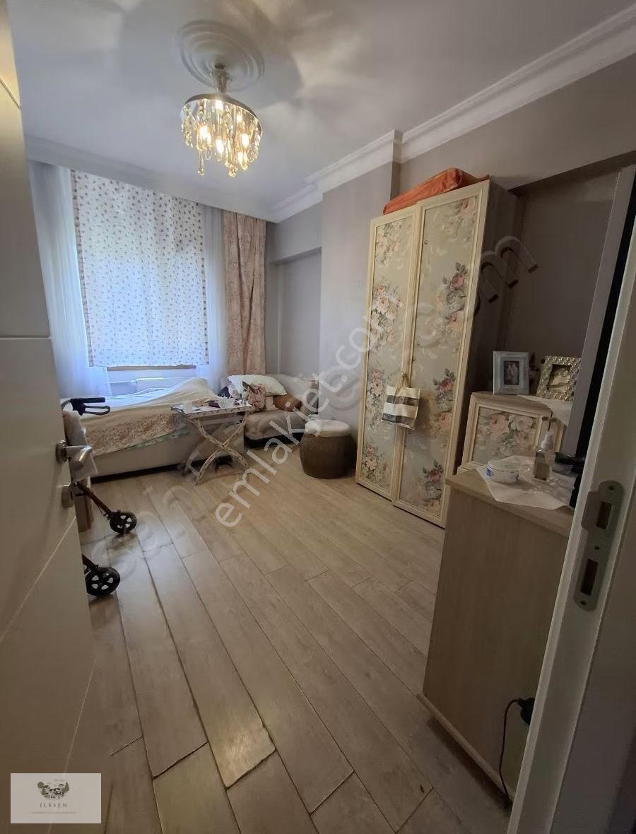Bahçelievler İn En Güzel Lokasyonunda 175 Net 4+1den 3+1re Çevri