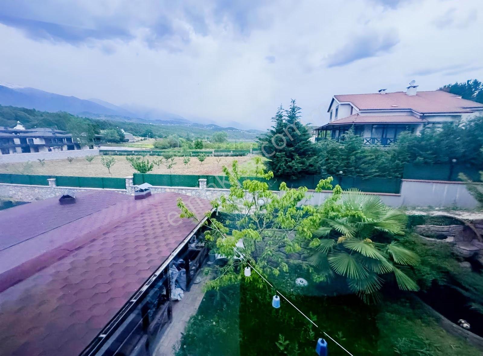 Kestel Welt Evleri Sitesinde Satılık 3+1 Villa - Görsel 18