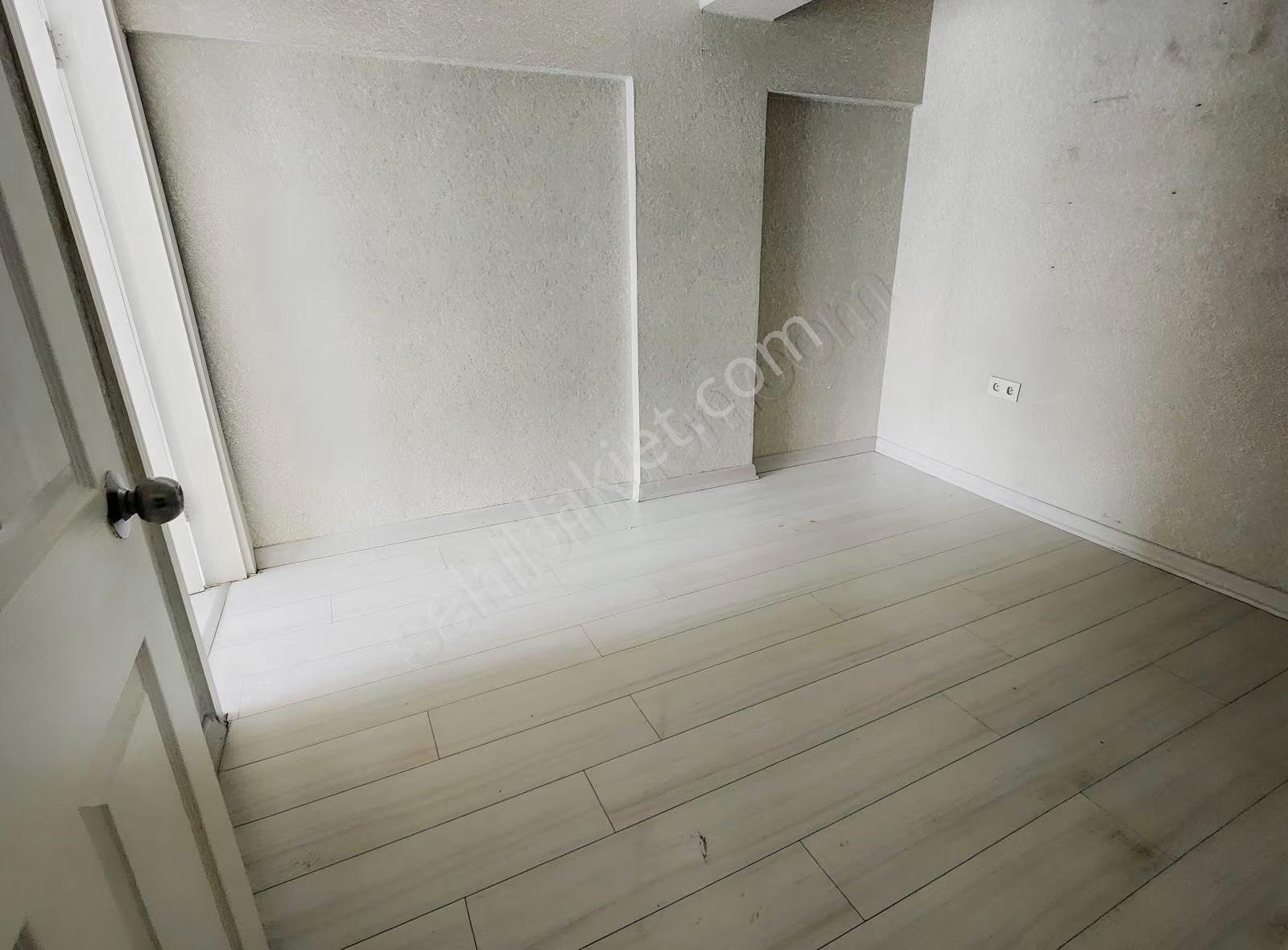 Strazburg Caddesi'nde 2+1+sekreterya Ön Cephe Kiralık Ofis - Görsel 2