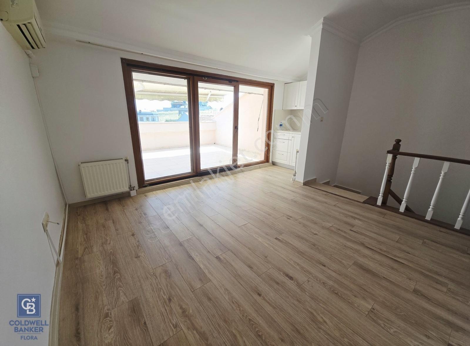 Deniztepe Evleri Kiralık 4+2 Triplex Villa Tadilatlı - Görsel 2