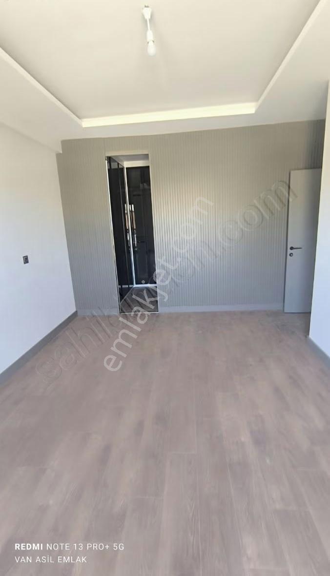 Uygulama Oteli Karşısında Ultralüx Kiralık Sıfır 4+1 Daire - Görsel 23