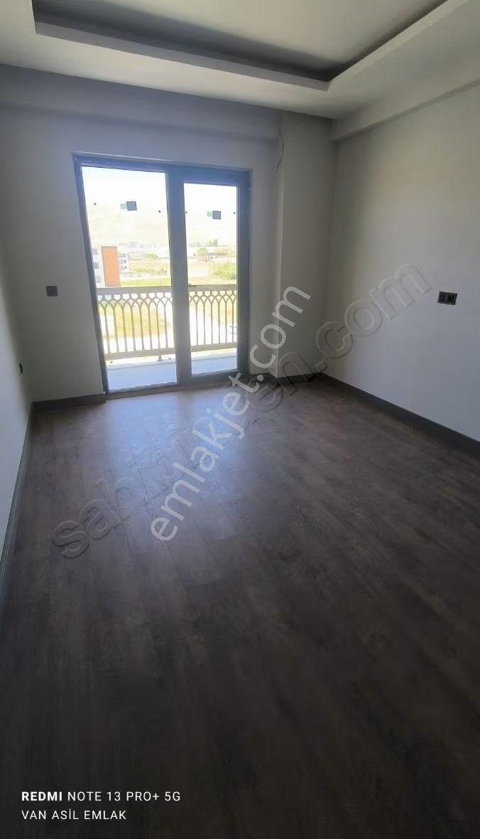 Uygulama Oteli Karşısında Ultralüx Kiralık Sıfır 4+1 Daire - Görsel 19