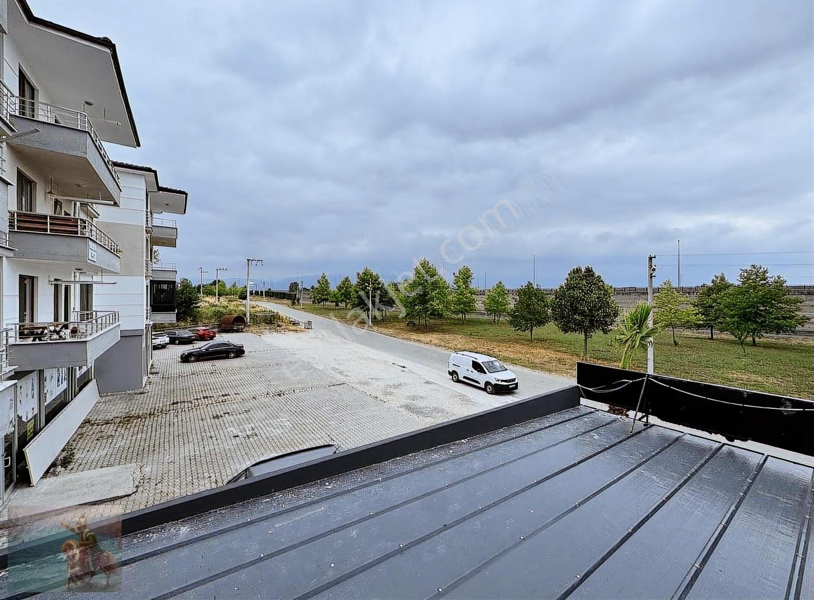 Düzce Bahçeşehirde 3+1 155 M2 Sıfır Ara Kat Manzaralı Daire - Görsel 33