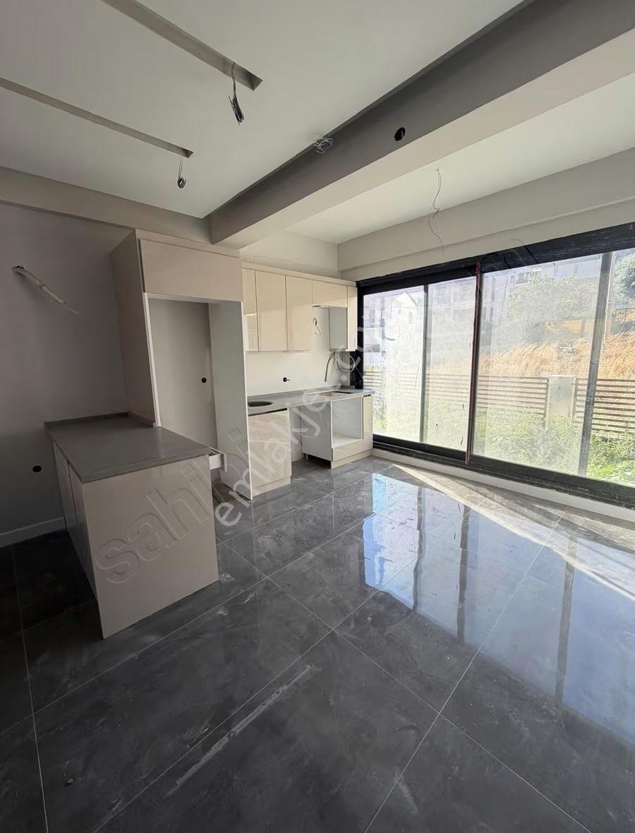 Canyurt Gayrimenkulden Satılık Denize İkinci Sıra Lüx Villa - Görsel 11