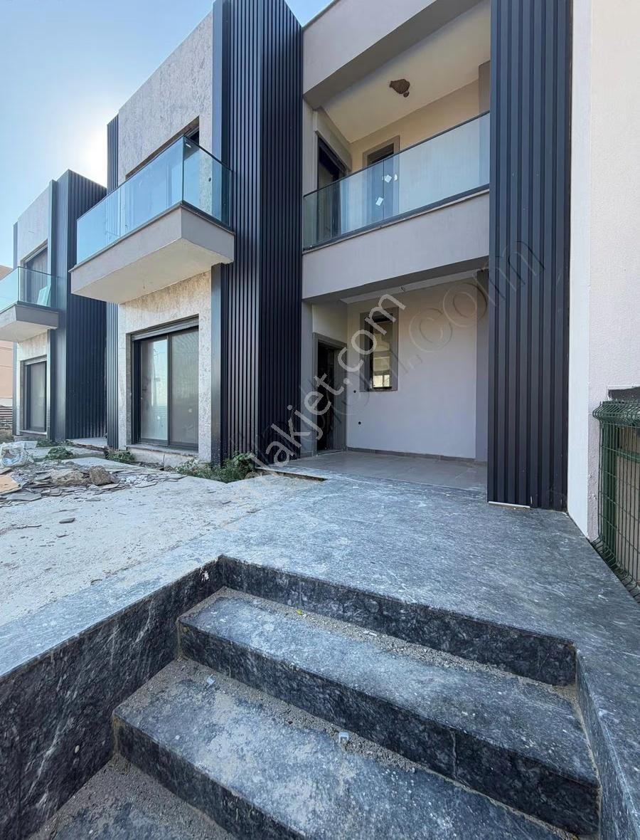 Canyurt Gayrimenkulden Satılık Denize İkinci Sıra Lüx Villa - Görsel 4