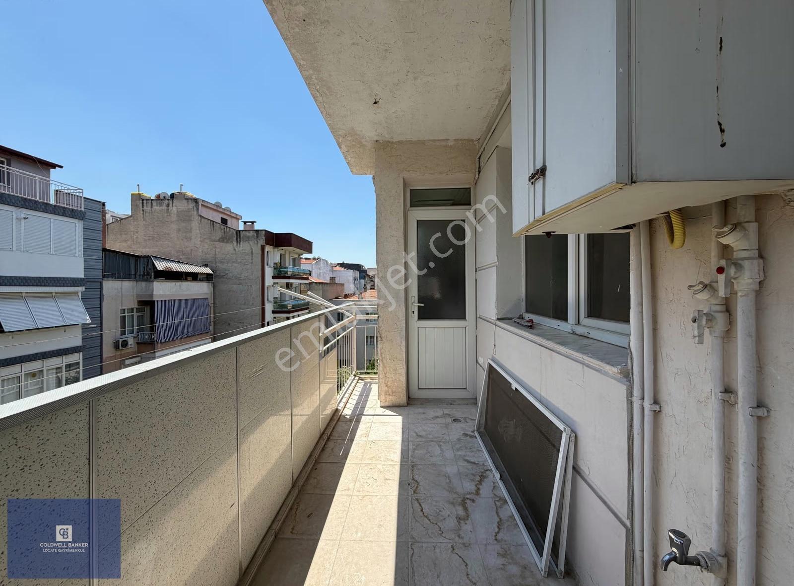 Buca Menderes Caddesinde Doğalgazlı Tadilatlı 3+1 Daire Fırsat ! - Görsel 18