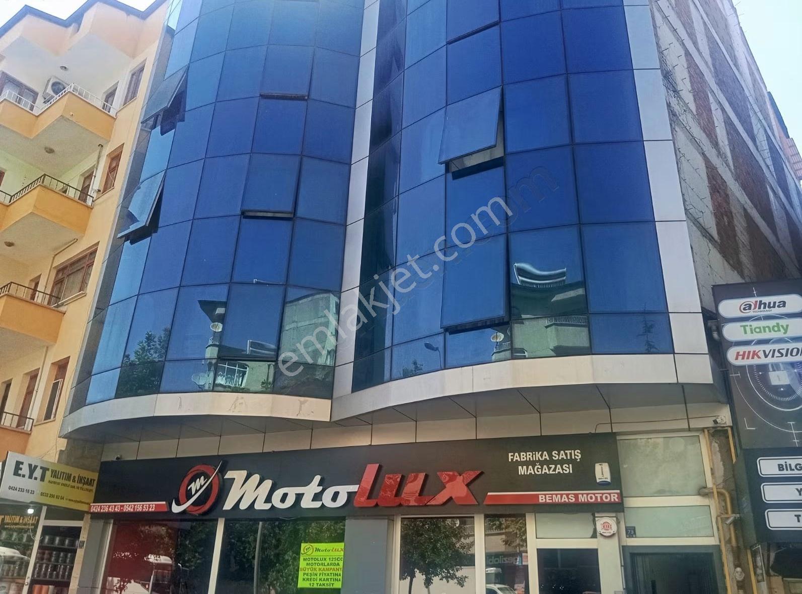 Çok İyi Konum Eşyalı 1+1