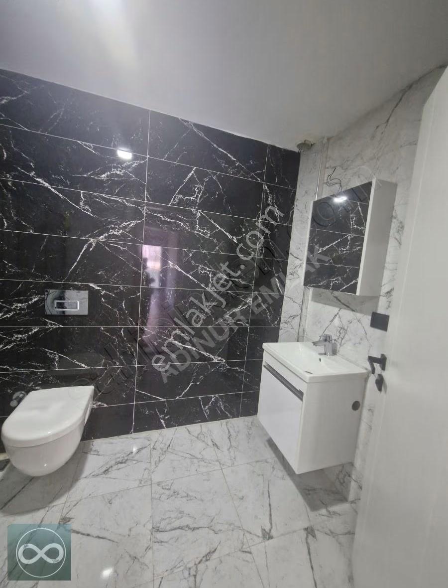 Kusadası Davutlar Merkezde Ayrı Mutfak 1+1 Satılık Daıre - Görsel 16