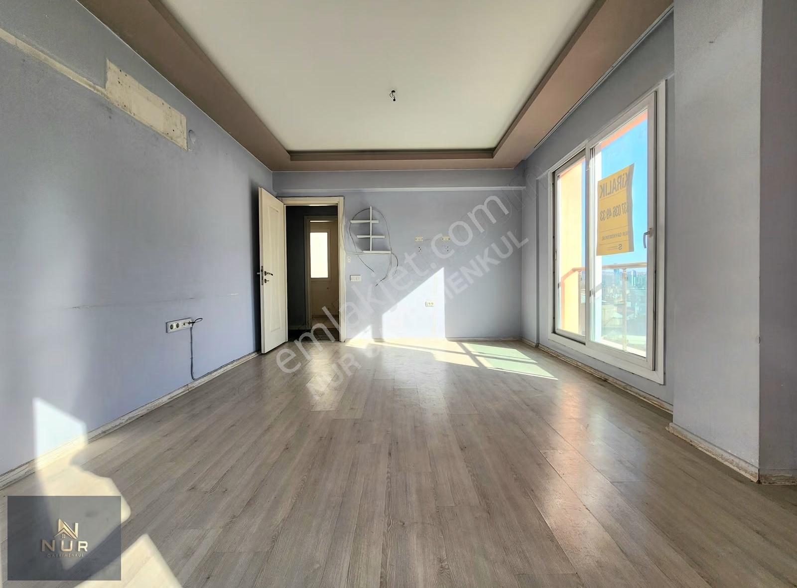 Bayraklı Refik Şevket'te 2+1 Kapalı Mutfak Kiralık Daire - Görsel 4