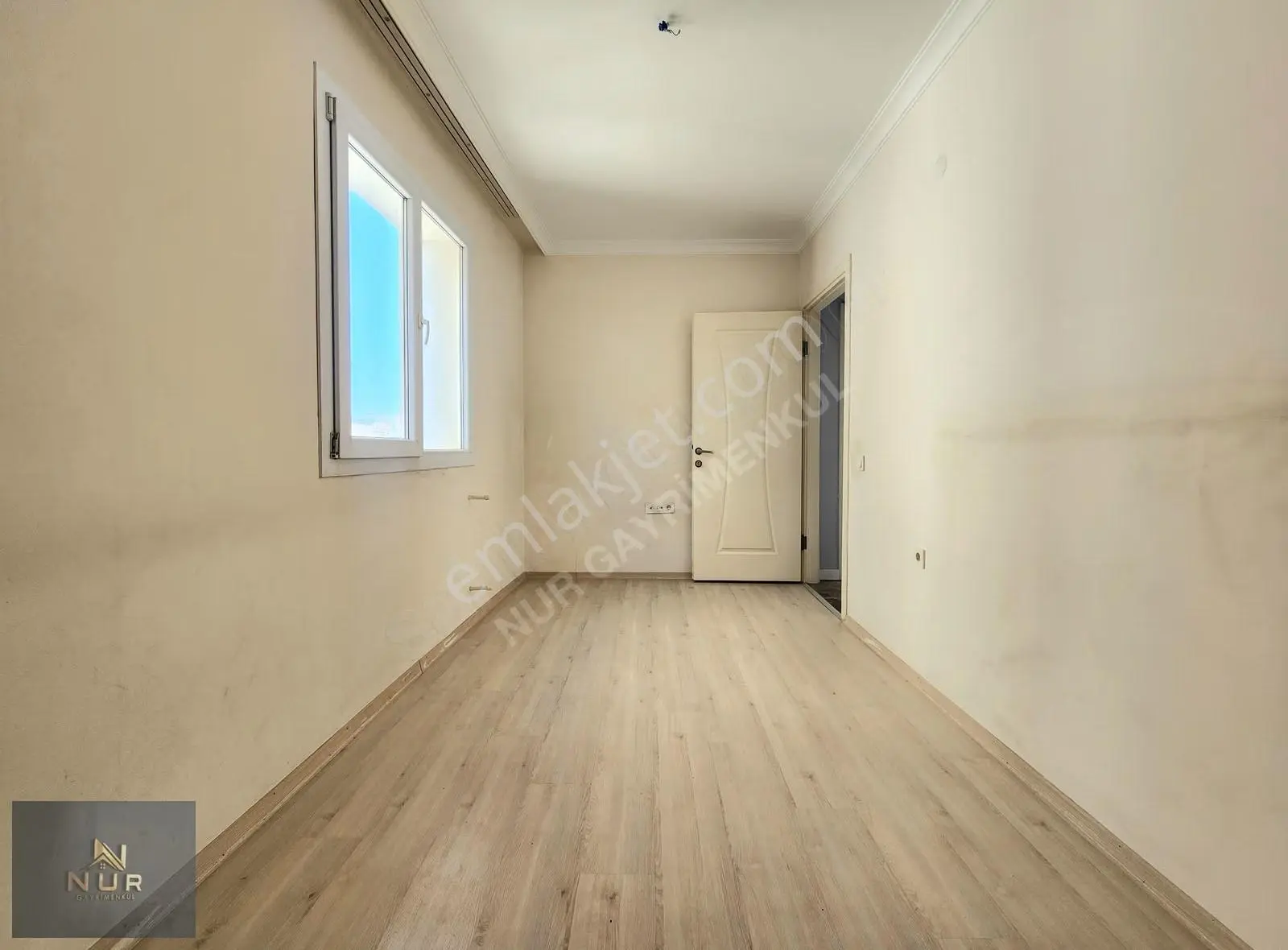 Bayraklı Refik Şevket'te 2+1 Kapalı Mutfak Kiralık Daire - Görsel 12