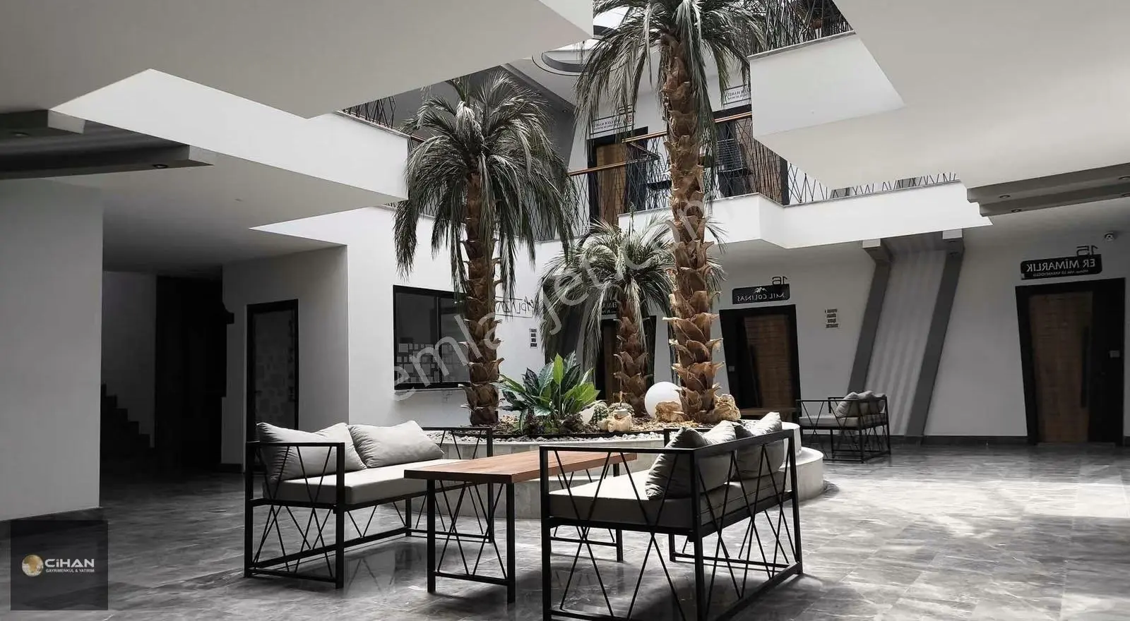 Kuşadası Merkezde Kiralık Ofis Büro - Görsel 5