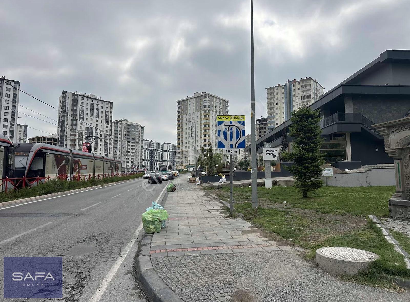 Safa Emlaktan Merkezi Konumda Tramvaya Yakın Kiralık Daire - Görsel 3