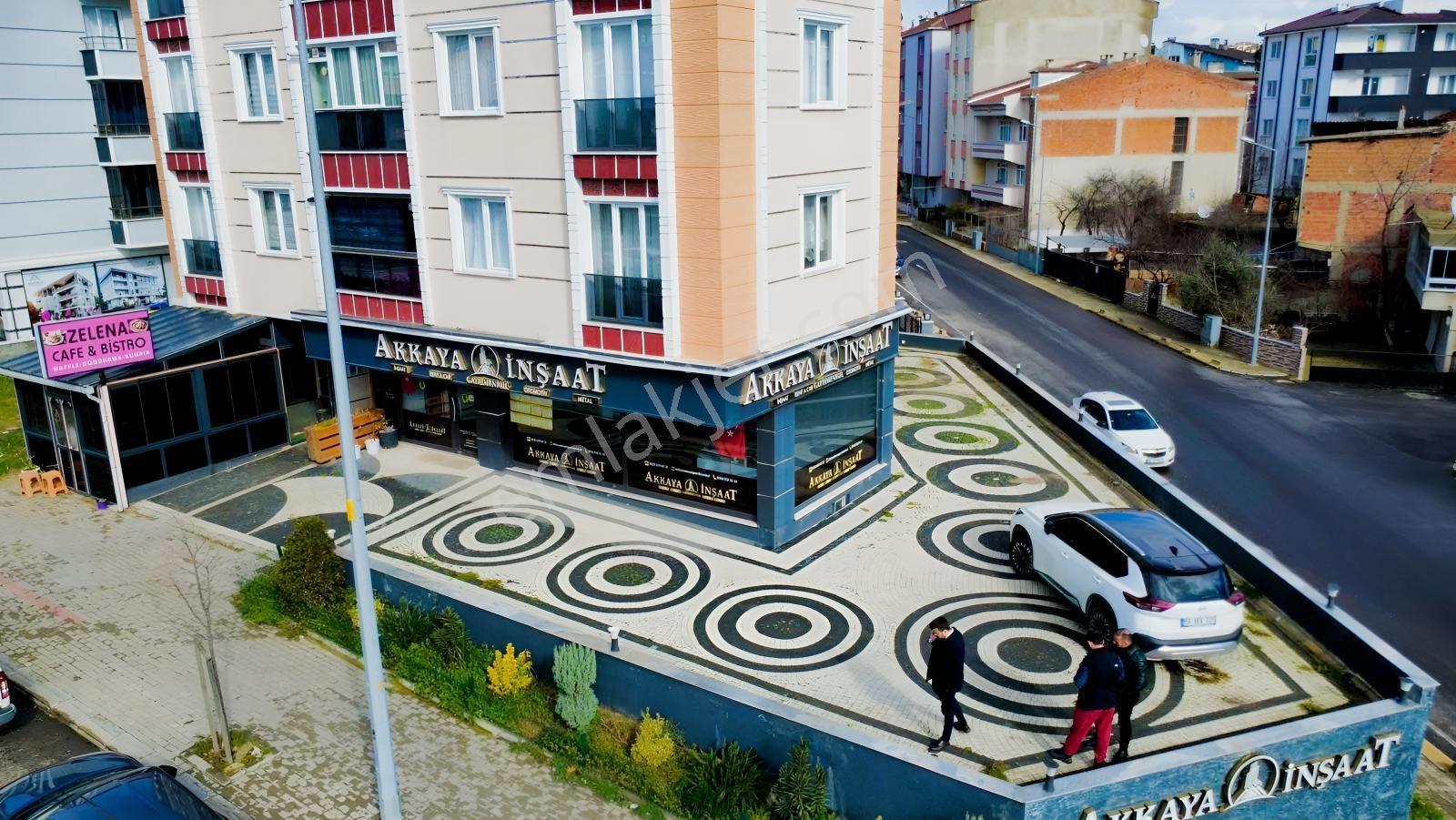Akkaya İnşaattan Memur Kiracılı 1+1 Kira Geliri 18.000₺ - Görsel 8