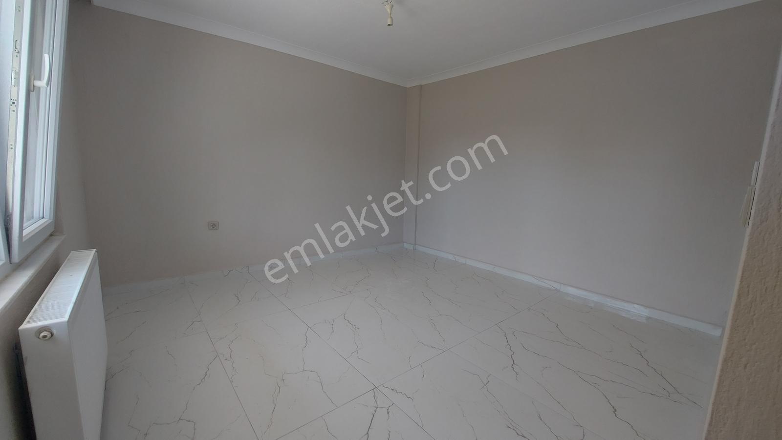Ayvalık Küçükköy Gümrük Mahallesinde 2+1 Kiralık Yeni Daire - Görsel 18