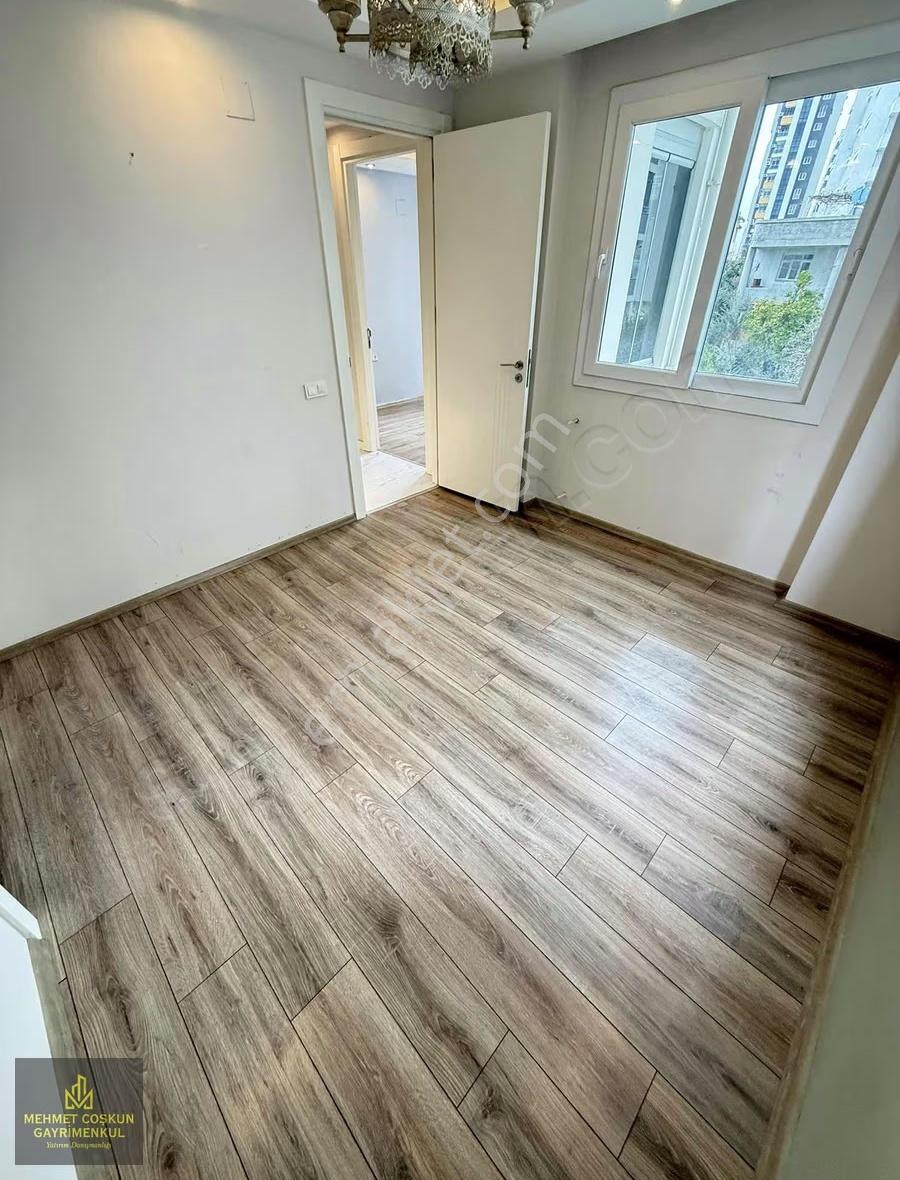 100.yılda Bulvar Üzerinde Az Katlı Teraslı Kiralık 2+1 Daire - Görsel 5
