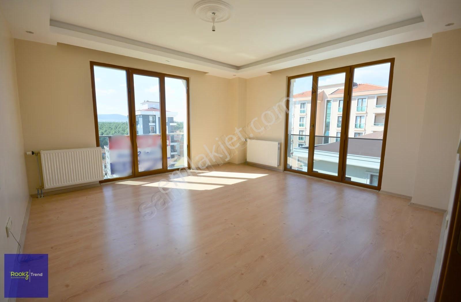 Çekmeköy Taşdelen Orman Manzaralı Otoparklı 3+1 Daire - Görsel 8