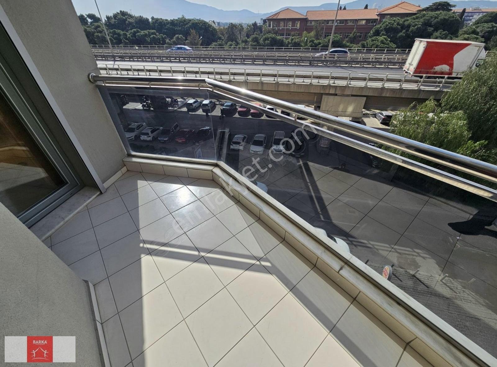 Bornova Metro 5 Saniye Yürüme, 2+1 Eşyalı Otoparklı Doğalgazlı - Görsel 30