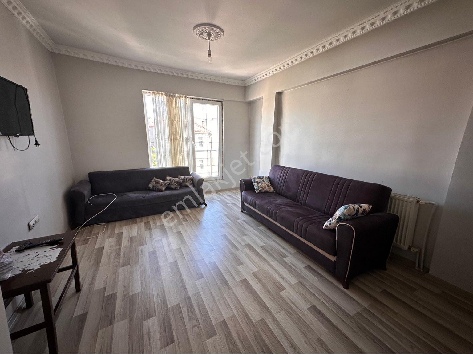 İks Emlak’tan Çarşı İçinde Kiralık Daire - Görsel 4