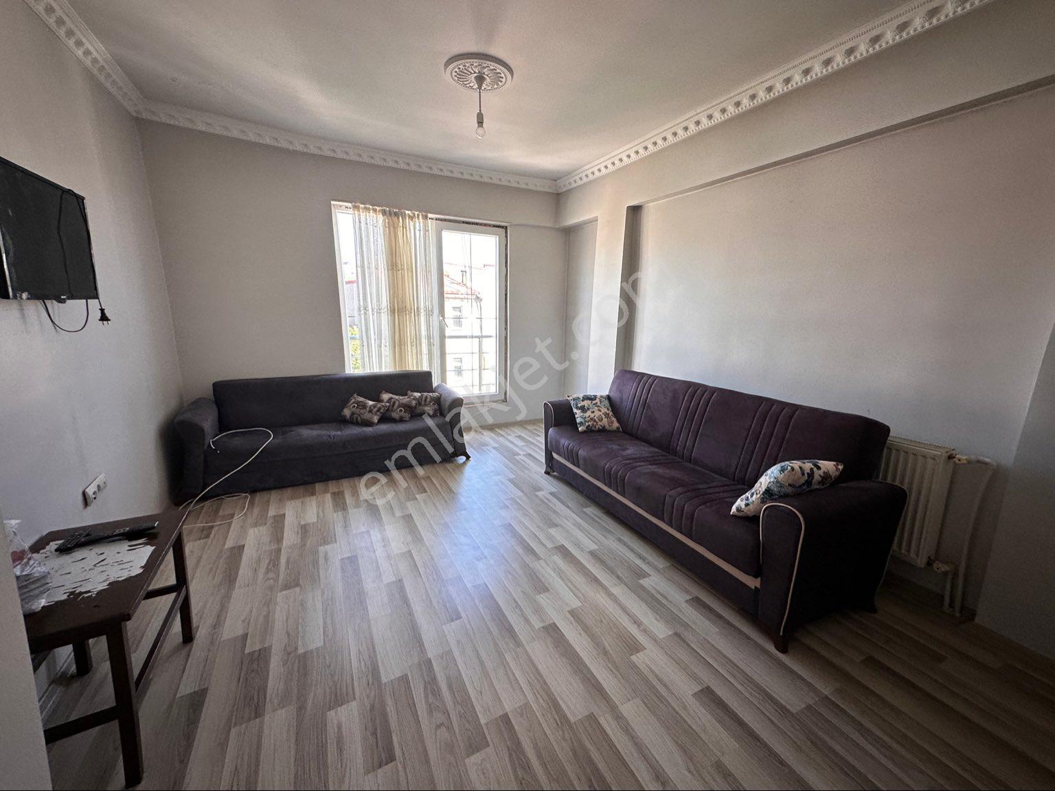 İks Emlak’tan Çarşı İçinde Kiralık Daire - Görsel 2