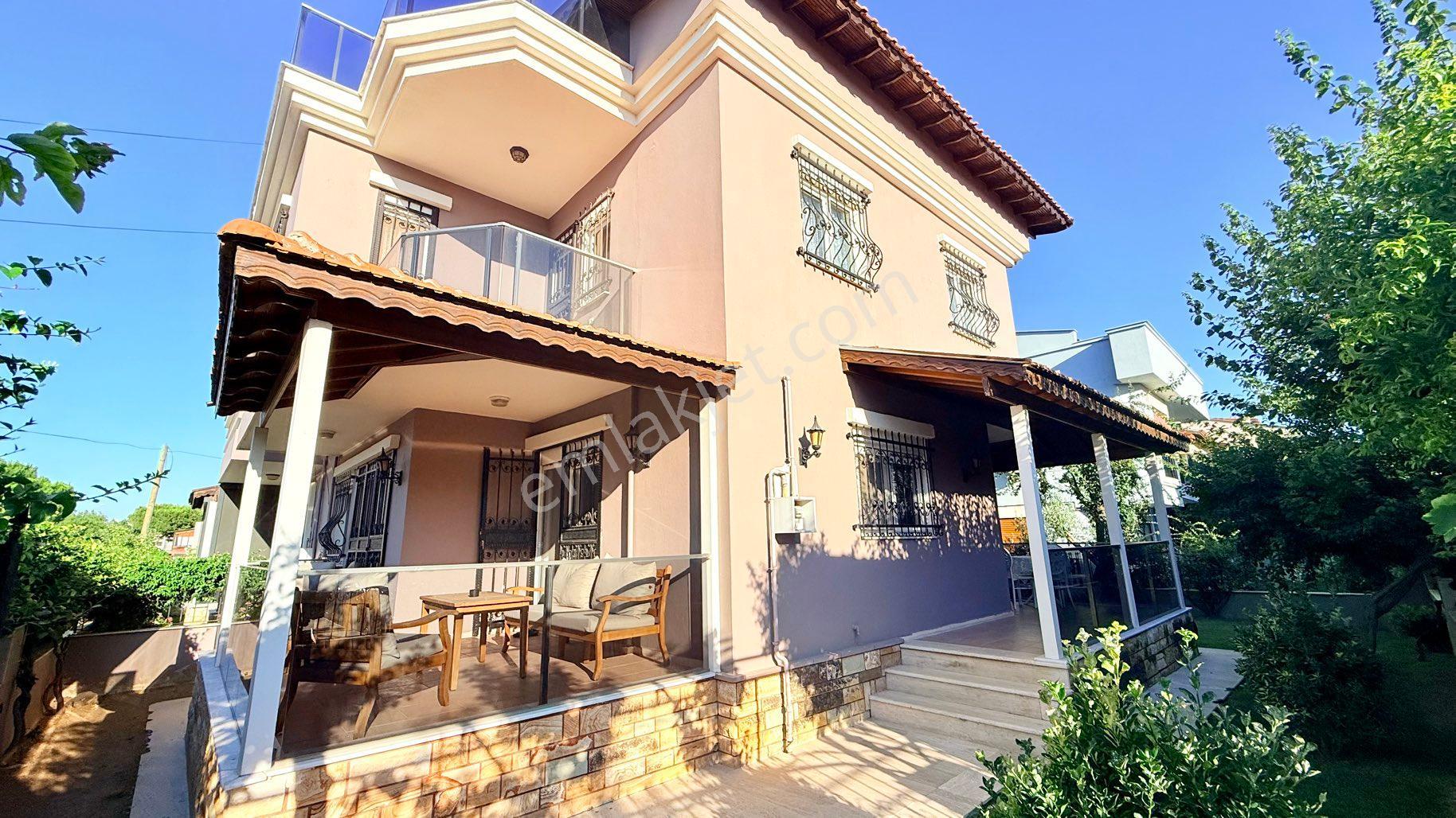 Güzelbahçe De Sahile 50 Mt Deniz Manzaralı 6+1 Kiralık Tripleks Villa - Görsel 25
