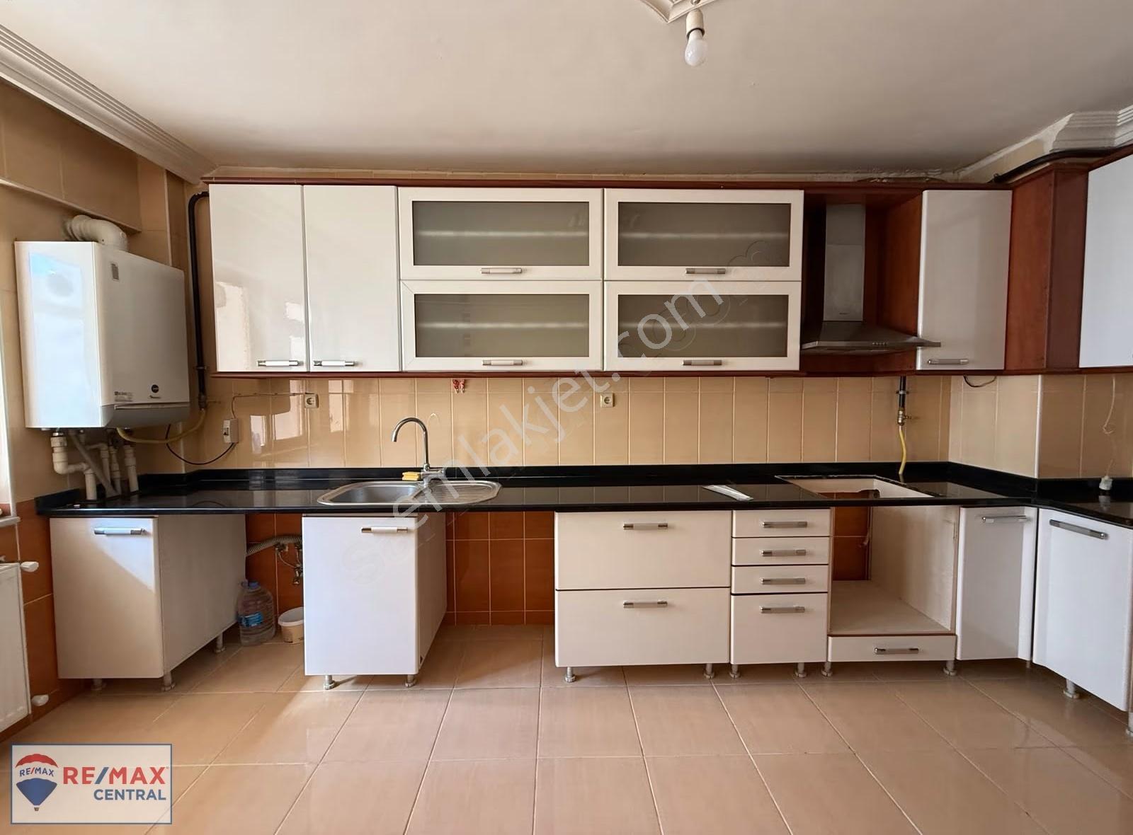 Re/max Central'dan Mehmet Akif Ersoy Mah'de 4+1-fırsat-satılık - Görsel 26