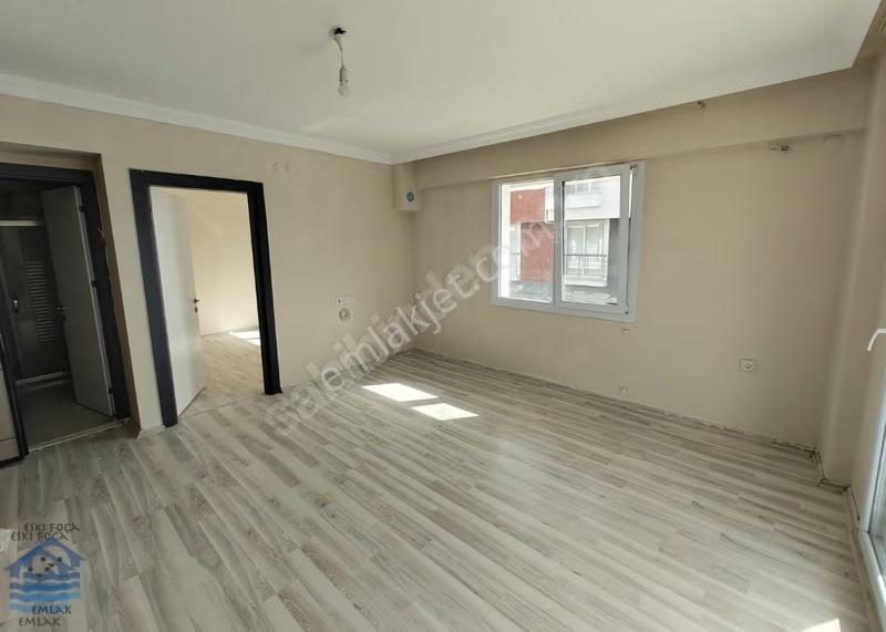 Eski Foça Bağarasında Kiralık 1+1 Daire - Merkezi Konum - Görsel 3