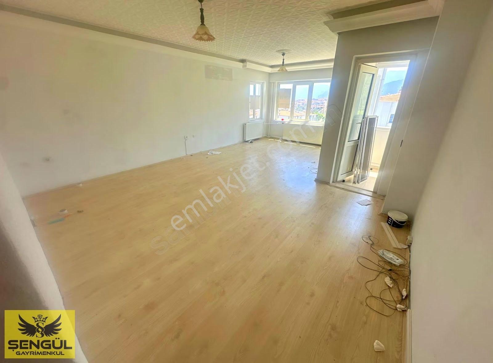 Şengül Gayrimenkul'den Yenişehirde Dağ Manzaralı Kiralık 3+1 - Görsel 11