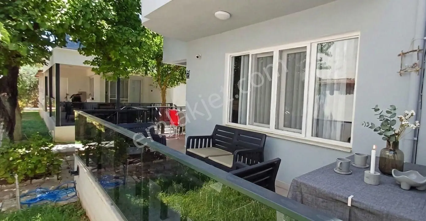 Altınkum'da Havuzlu Site İçerisinde, Denize Yürüme Mesafesinde Kiralık Villa - Görsel 4
