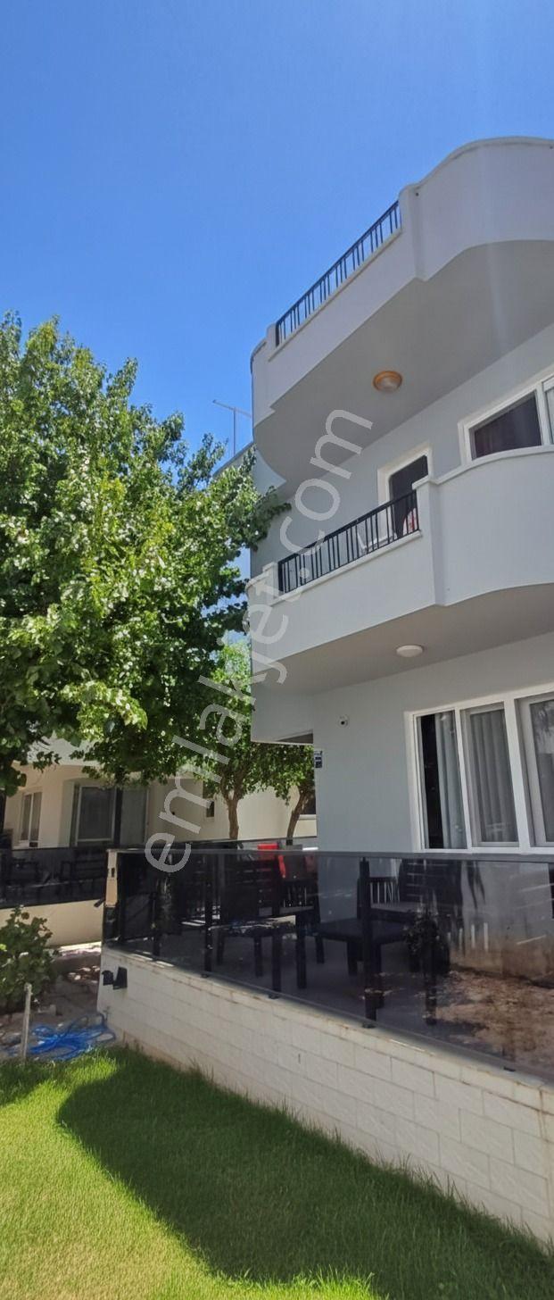 Altınkum'da Havuzlu Site İçerisinde, Denize Yürüme Mesafesinde Kiralık Villa - Görsel 2