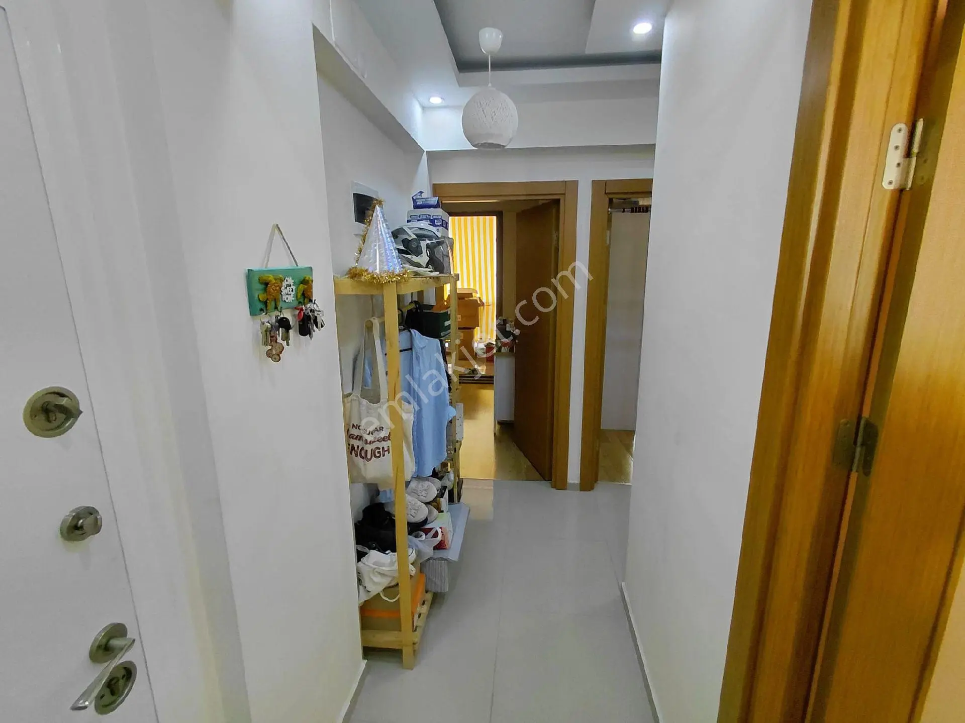 7506 Sokak'ta Satılık 2+1 Daire, 88m², Doğalgazlı, Çift Balkonlu - Görsel 12