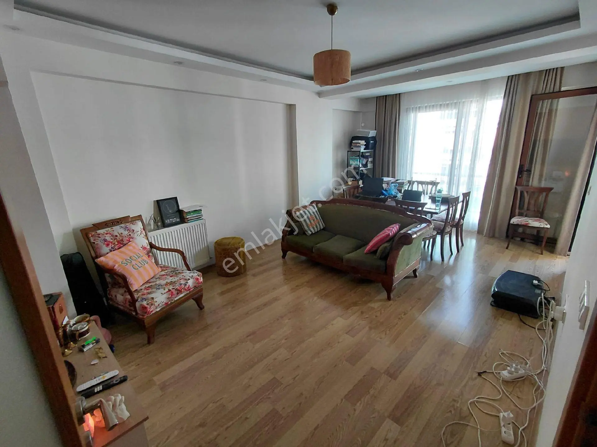 7506 Sokak'ta Satılık 2+1 Daire, 88m², Doğalgazlı, Çift Balkonlu - Görsel 4