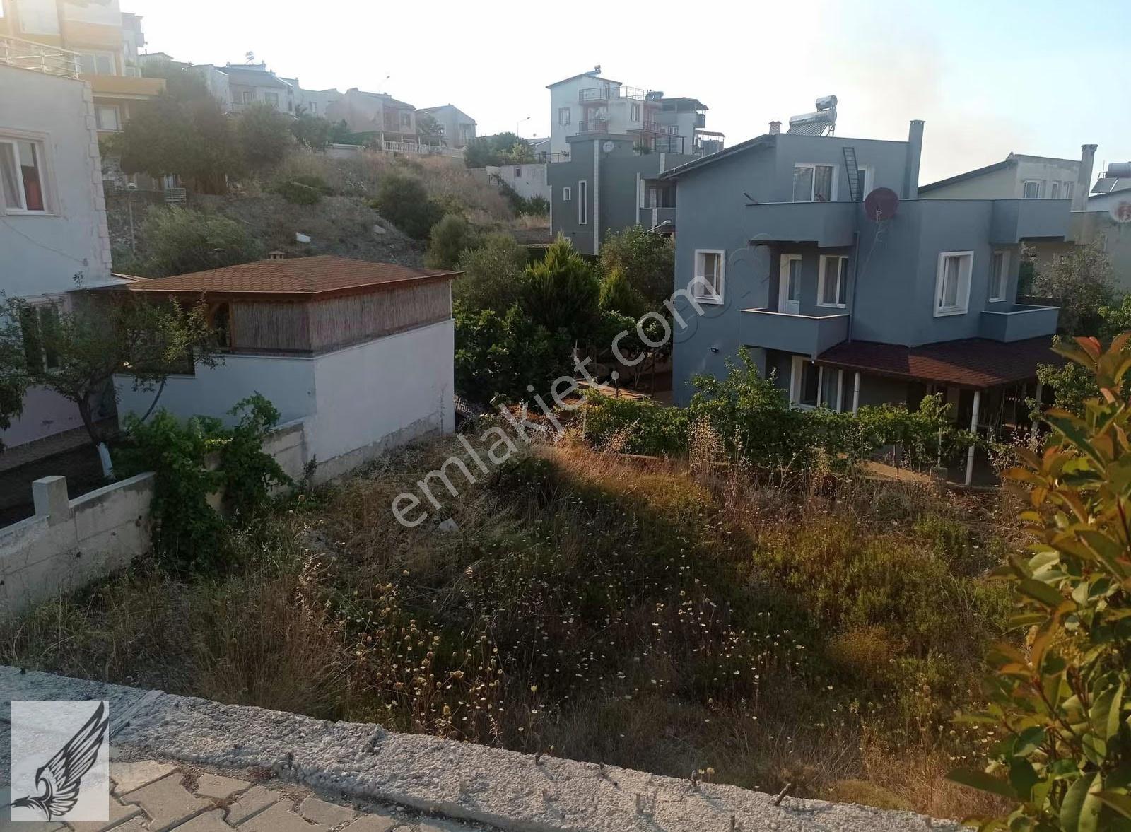 Seferihisar Tepecik Mahallesinde 303 Metre² Villalık Arsa