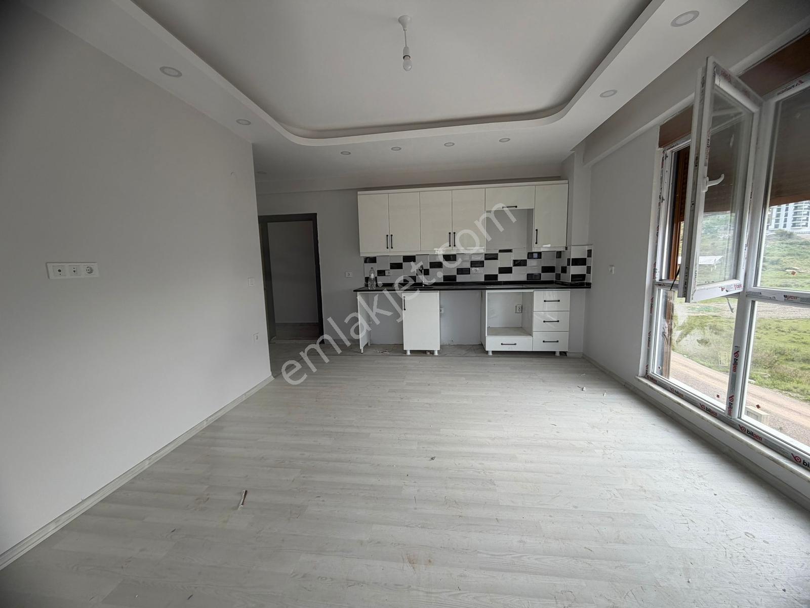 Pazarcıda Havuzlu Kiralık 1+1 - Görsel 13