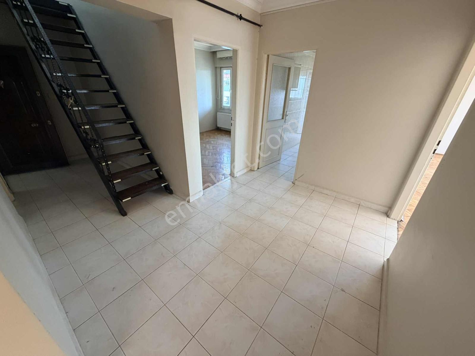 Tuzla Kiralık Daire Yayla Mah. Havuzlu Güvenlikli Siteiçinde 4+1 - Görsel 30