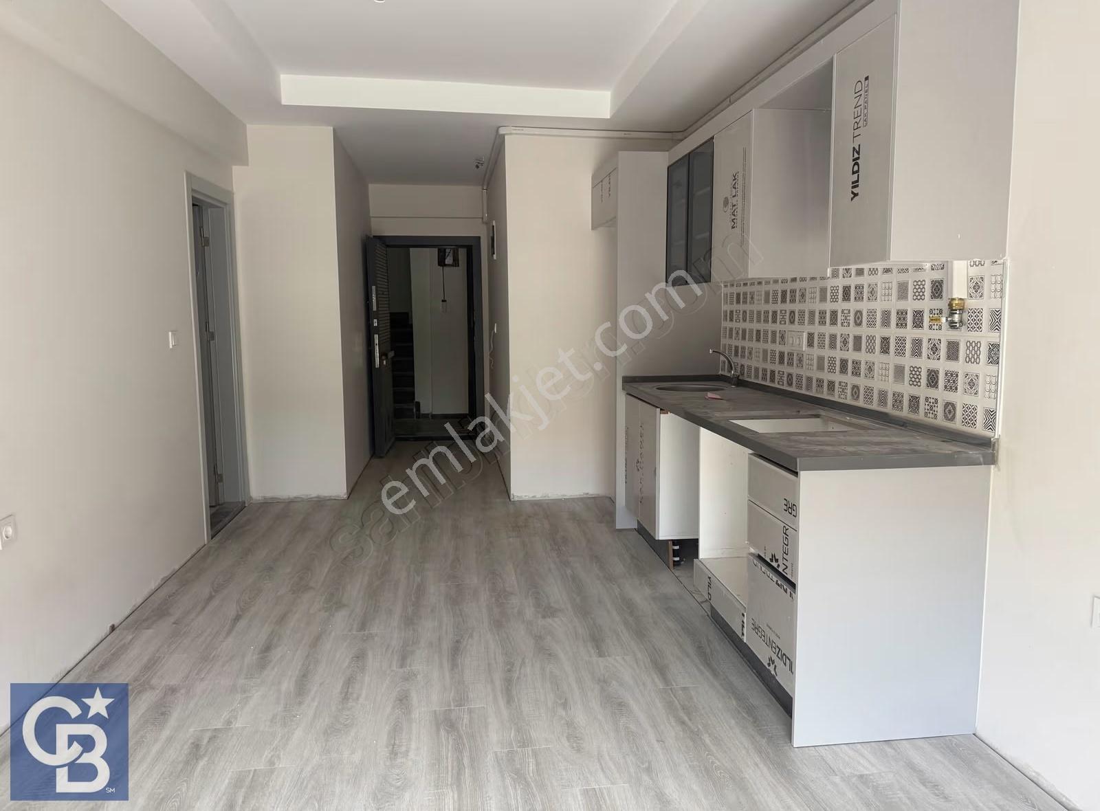 Aliağa Merkezde 1+1 Satılık Fırsat Daire - Görsel 17