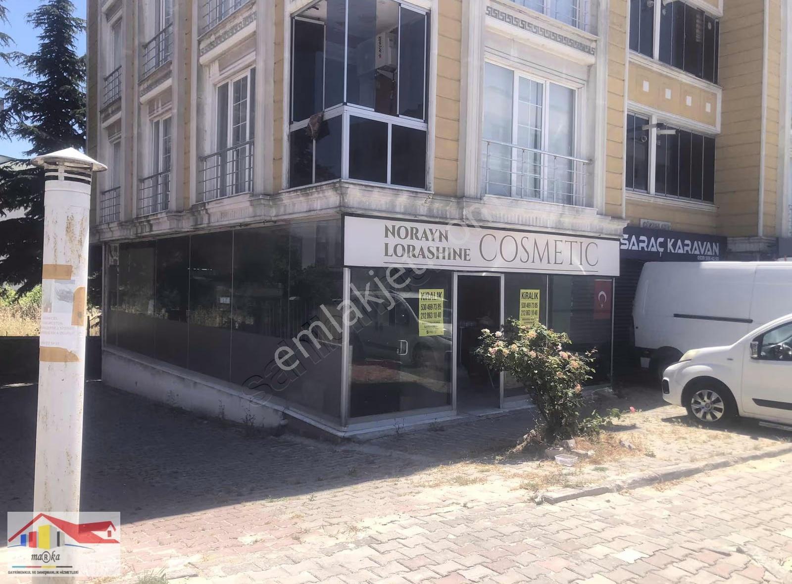 Ekinoba Da Dört Yol Ağzı Köşe Dükkan