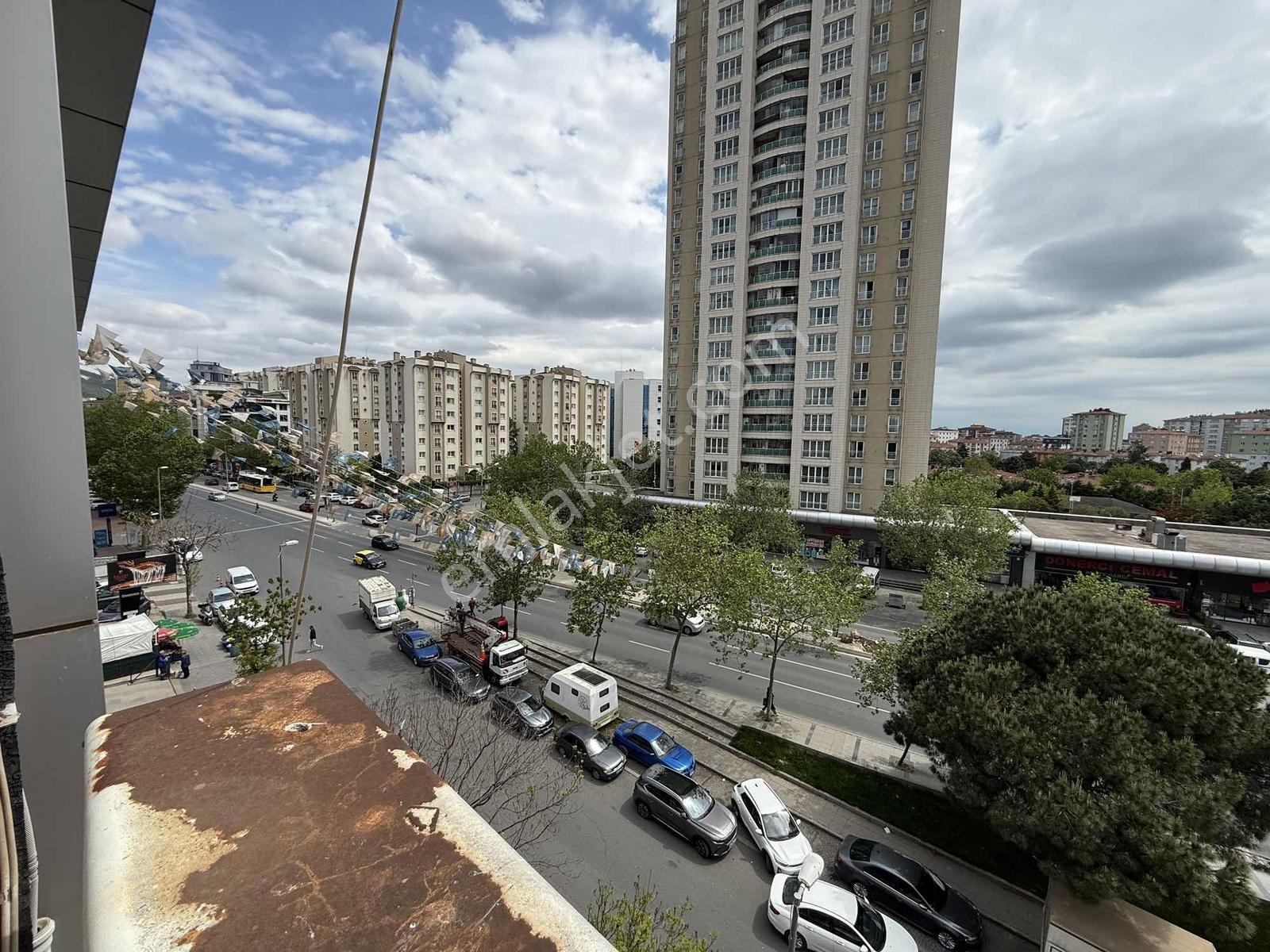 Ataşehir Küçükbakkalköy Mah.ana Cadde Üstü 100 M2 4 Kat - Görsel 26