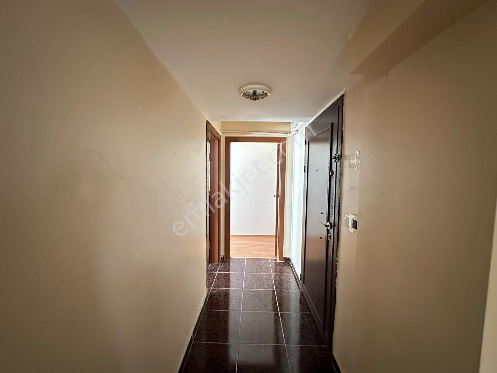 Esertepe Dilek Cami Yanı 3+1 Giriş Katta 2.000.000tl Kredi - Görsel 8