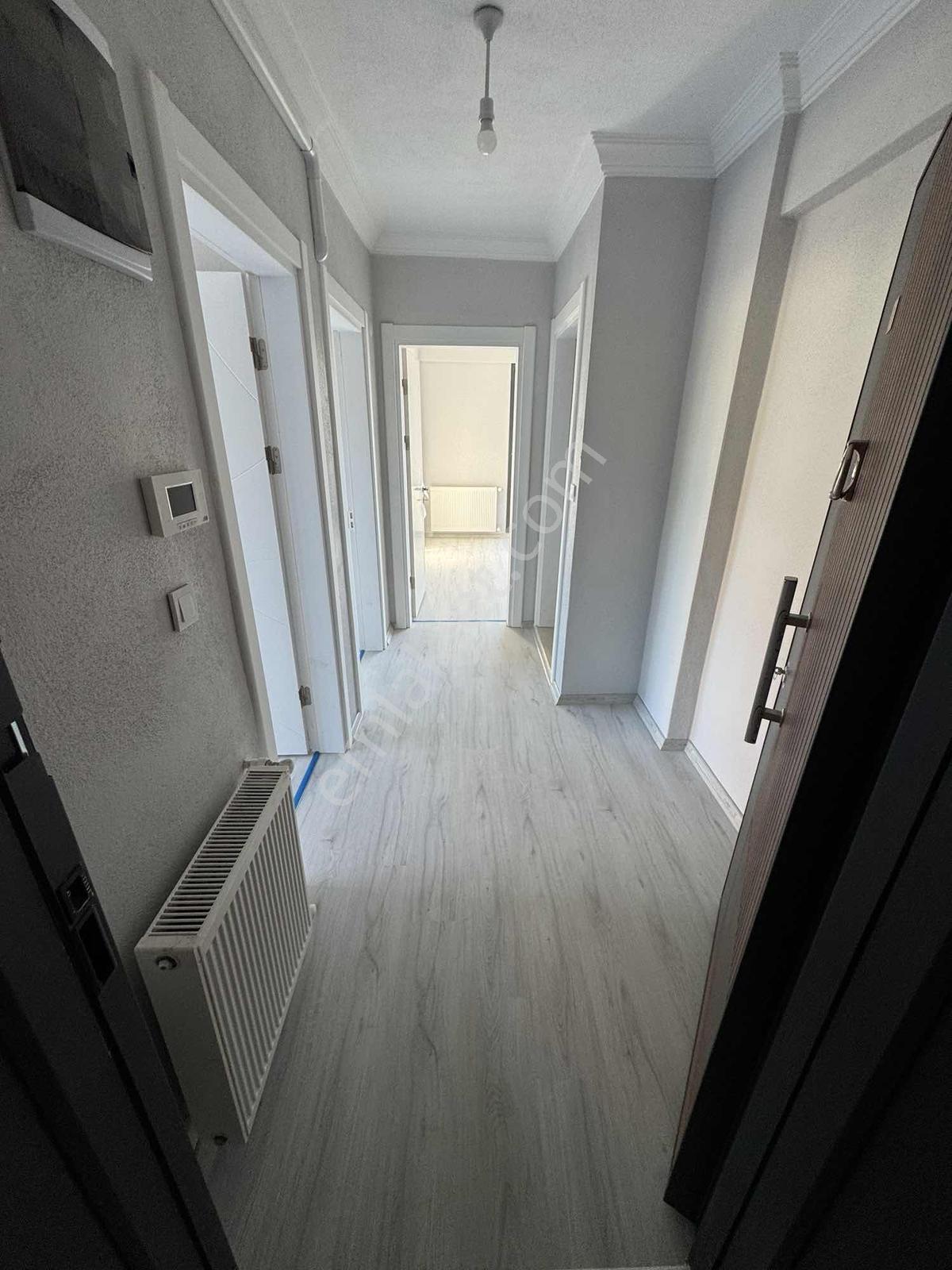 İslamsaray Mh. Askerlik Şubesi Mevkii Sıfır Ara Kat 2+1 Daireler