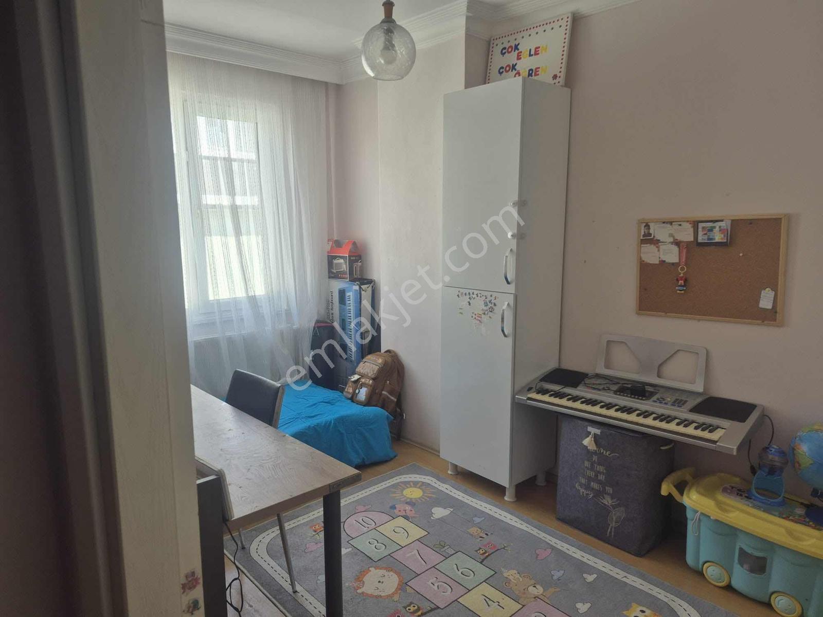 Güzelyalıda Geniş 3+1 Ara Kat - Görsel 18