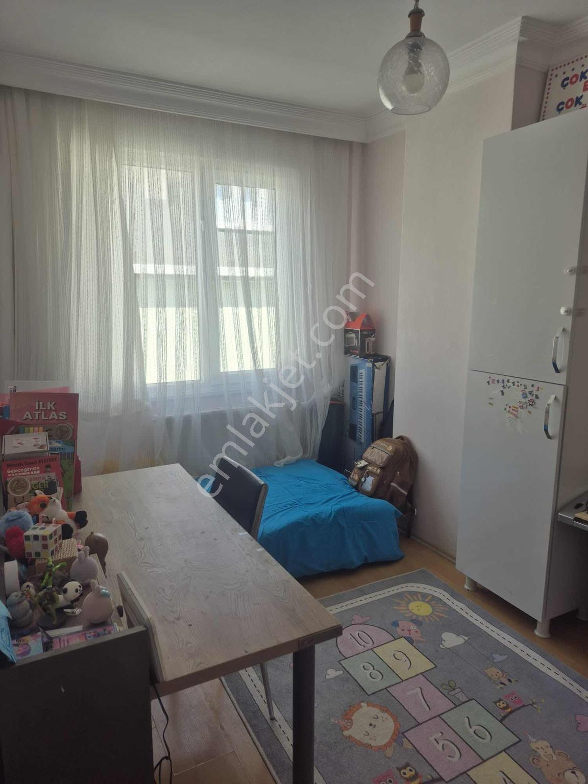 Güzelyalıda Geniş 3+1 Ara Kat - Görsel 32