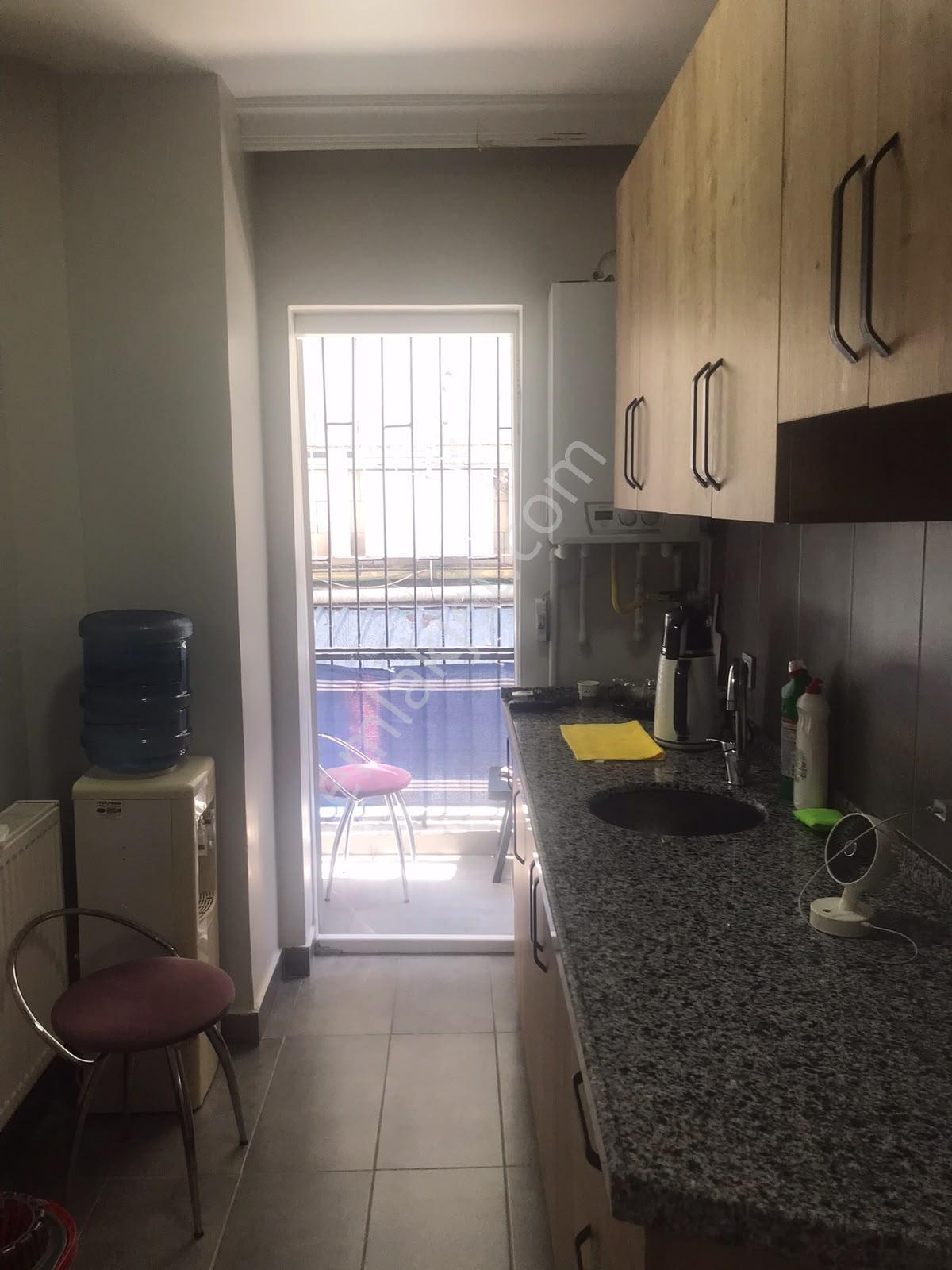 Kızılay İzmir 2'de Katta Ön Tabela Cephe 110m2 Yapılı İşyeri - Görsel 2