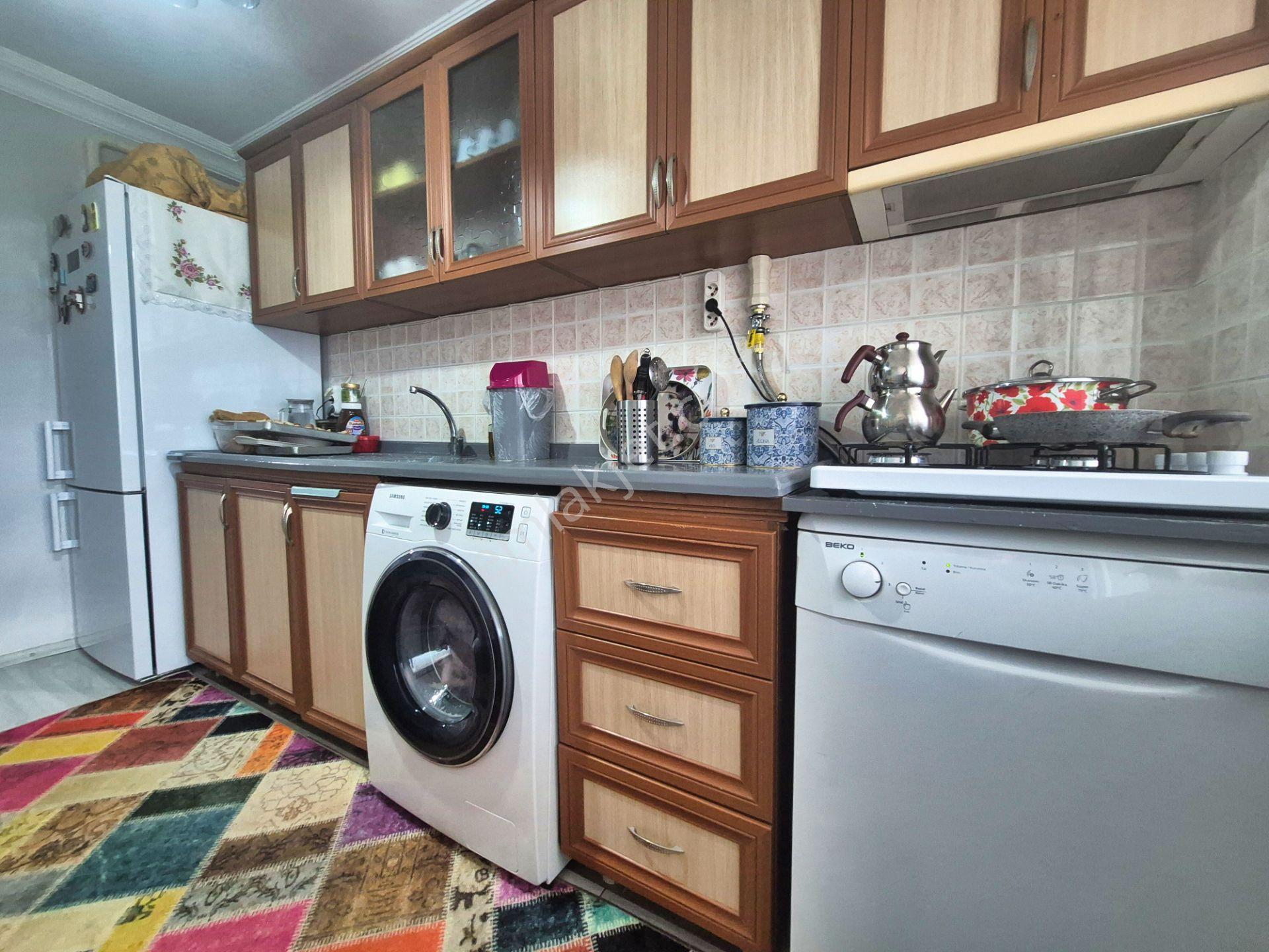Aktif'ten Akçay Merkezde Satılık Ön Cephe Doğalgazlı Masrafsız Arakat 3+1 Daire - Görsel 3