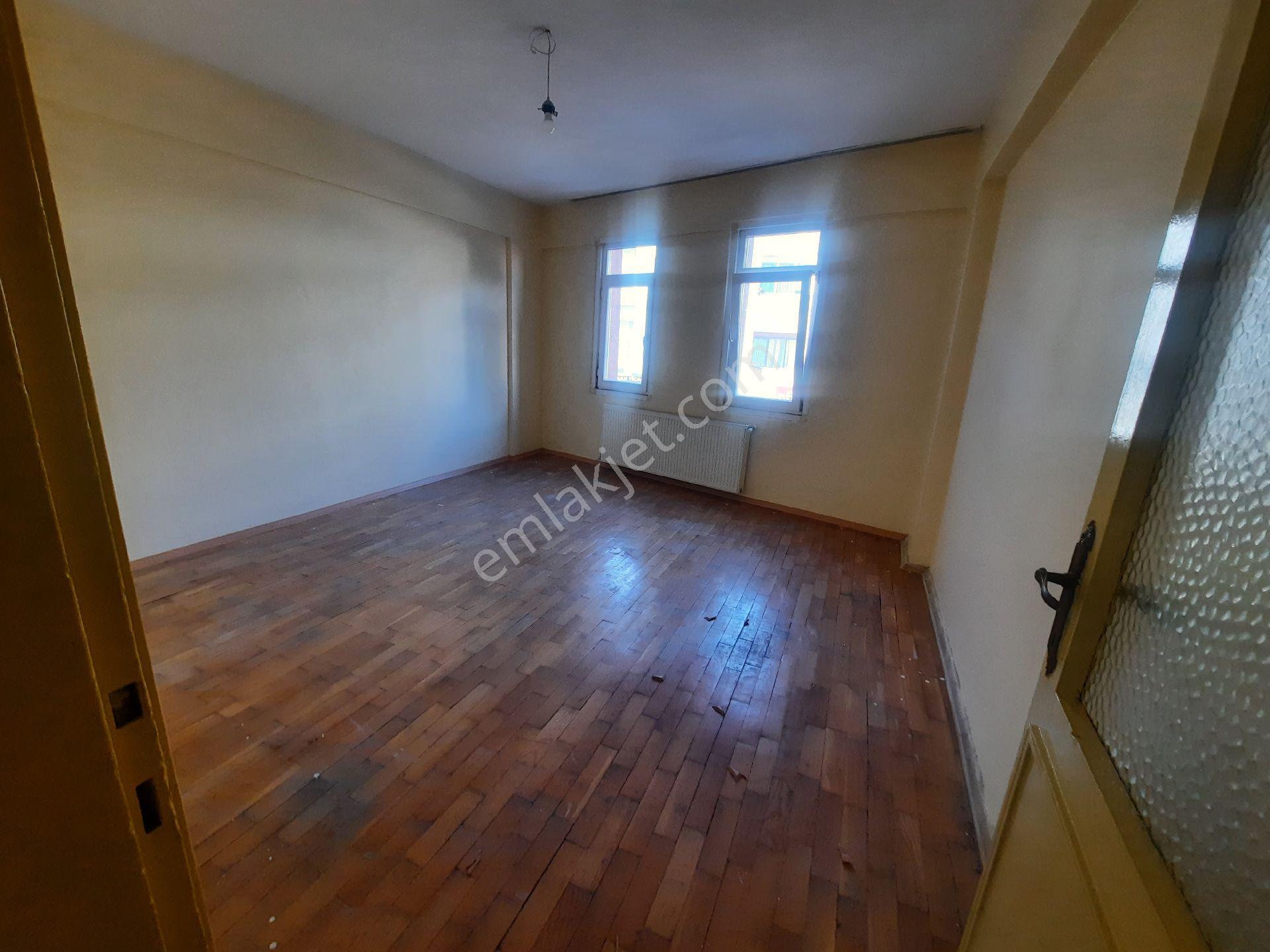 Silivri Alibey .kiralık 2+1 D.gazlı 1.kat Daire - Görsel 13
