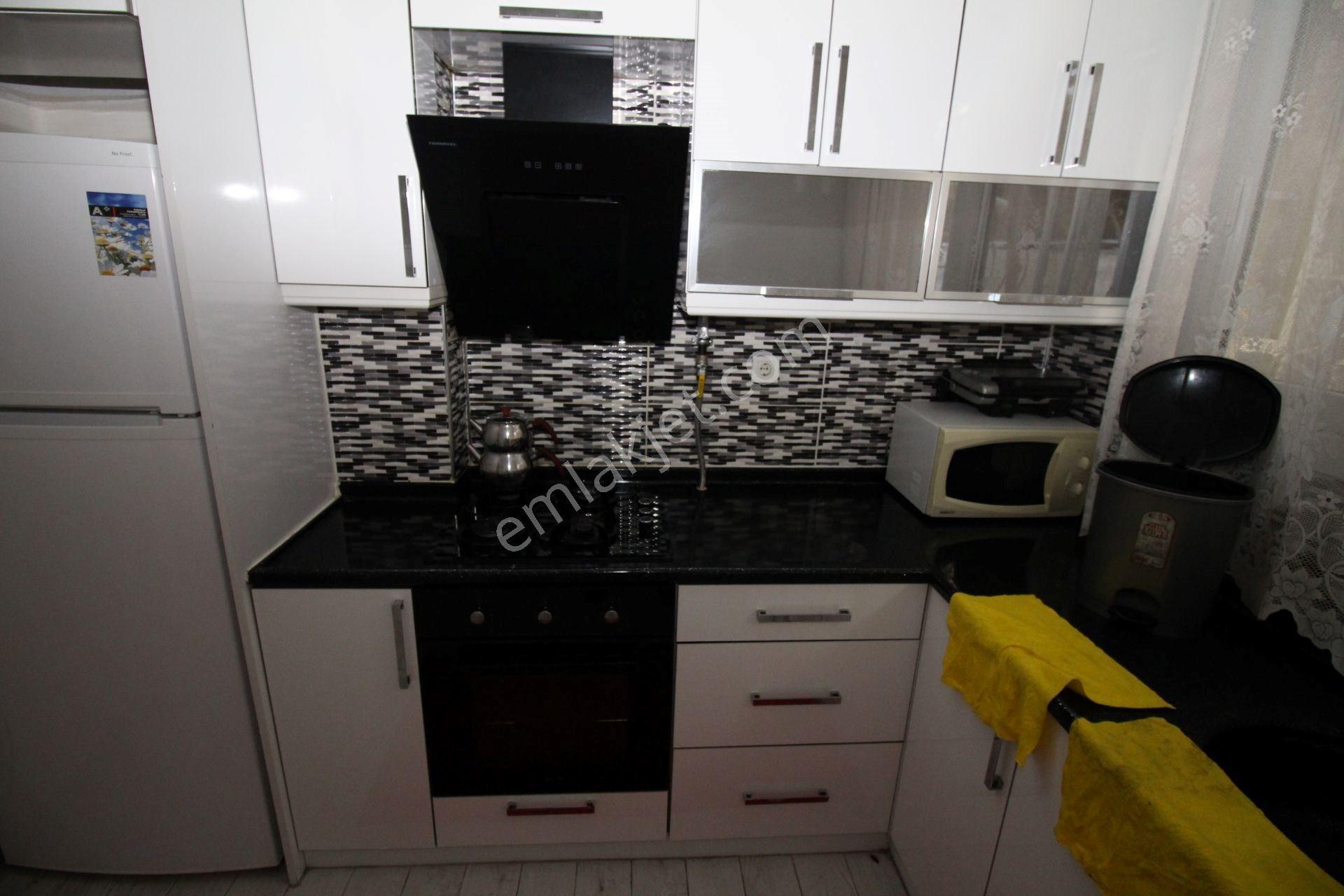 Göztepe Metro Yakını Esenyalıda D.gazlı 3+1 Eşyalı Kiralık Daire - Görsel 12