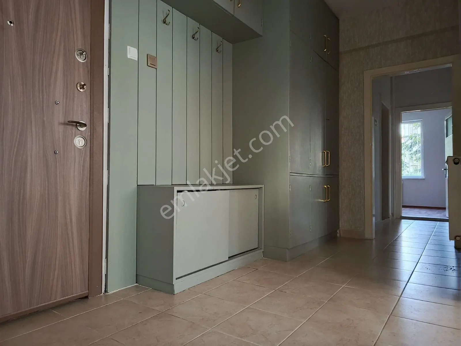 Dumlupınar Mahallesinde Satılık 2+1 Bakımlı Daire - Görsel 3