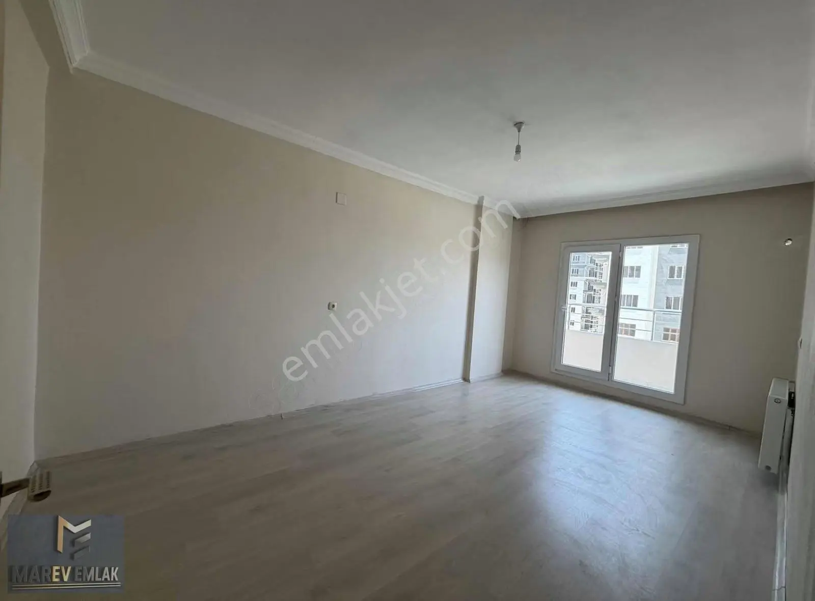 Marev Emlaktan Kiralık 4+1 Geniş Daire - Görsel 9